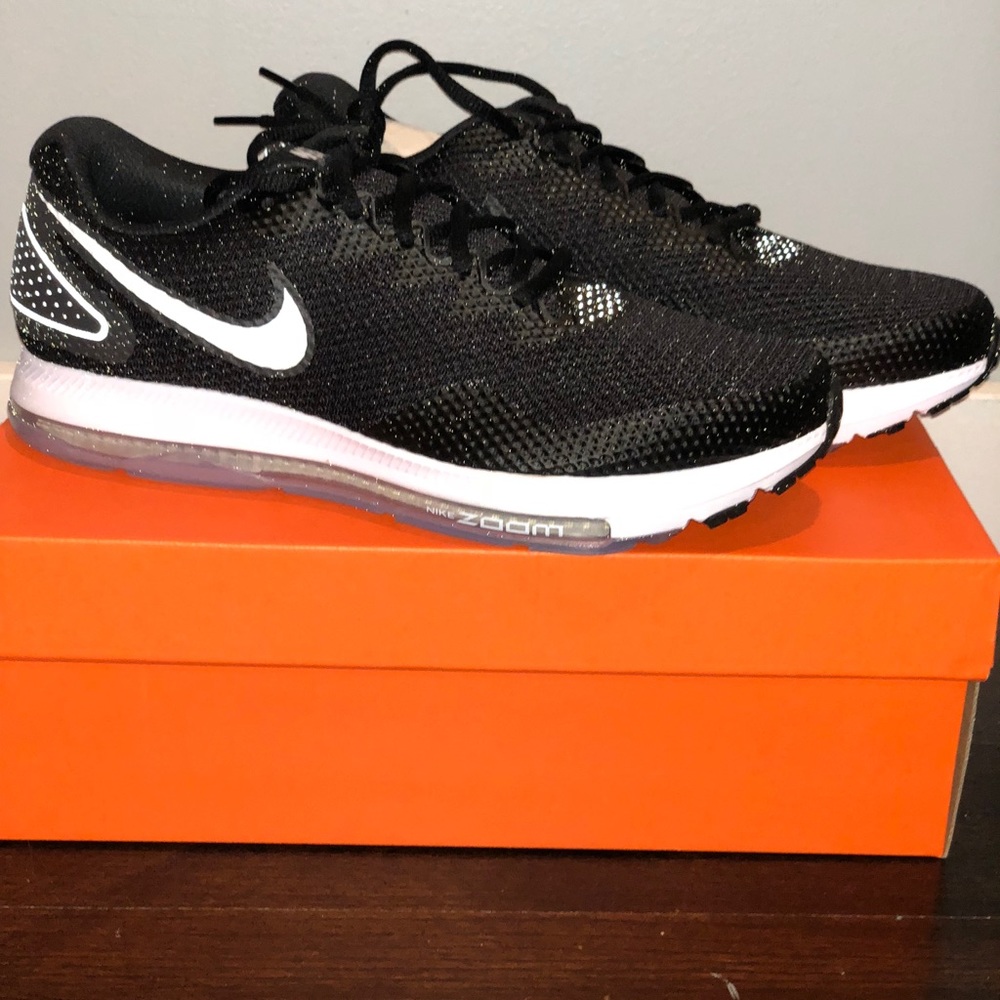 Nike zoom all out low 2  Men's sz 9.5